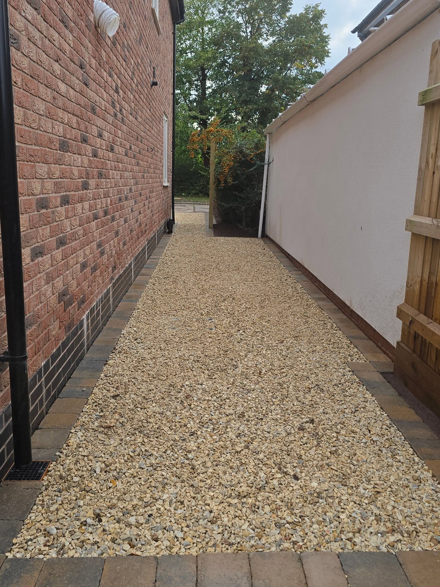 Another view of the finished gravel side passage